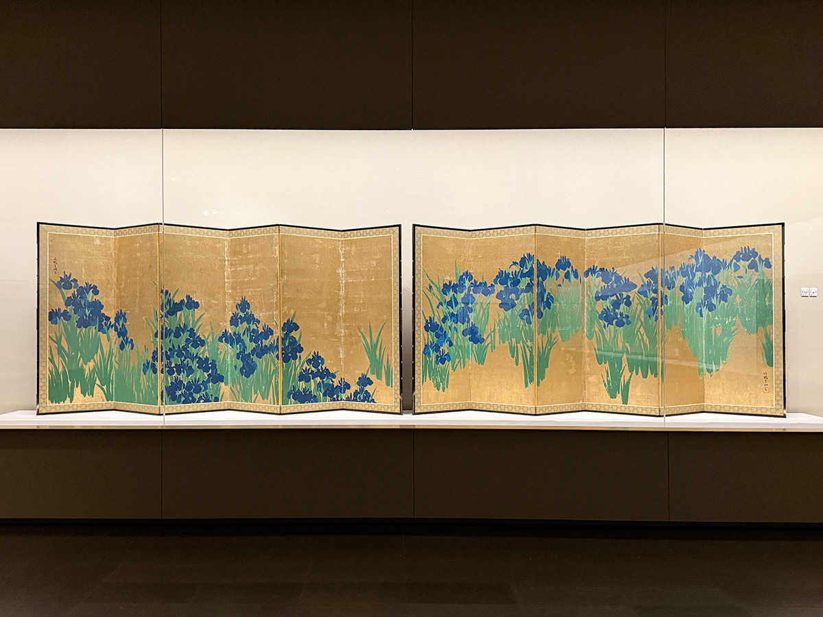 屏風に咲いた永遠の花々 ― 根津美術館「国宝・燕子花図と藤花図、夏秋渓流図」（取材レポート）