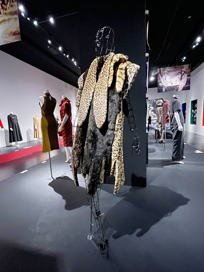 姫路市立美術館「髙田賢三展　パリに燃ゆ、永遠の革命児」会場より　ジャケット　1979-1980AW　KENZO PARIS