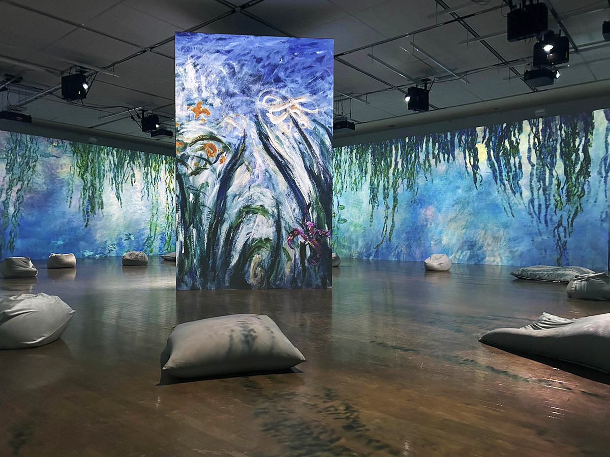 「モネ　イマーシブ・ジャーニー　僕が見た光」名古屋展 会場より　展示風景