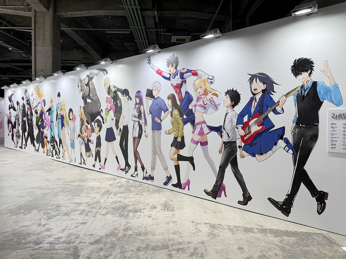 寺田倉庫 G1 ビル「少年ジャンプ＋展」会場より　キャラクターウォーク