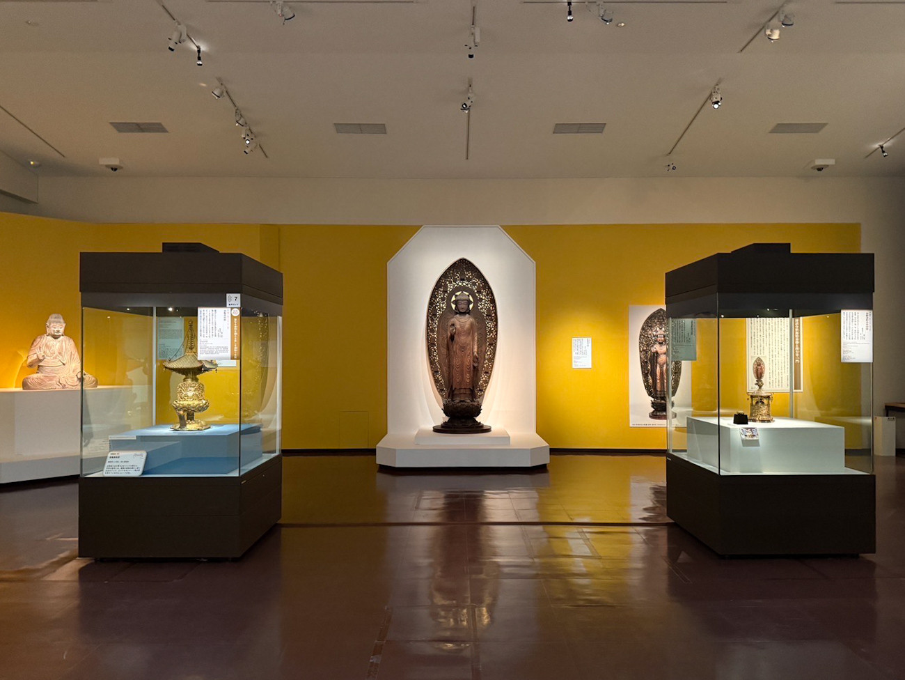 奈良国立博物館 特別展「超 国宝―祈りのかがやき―」