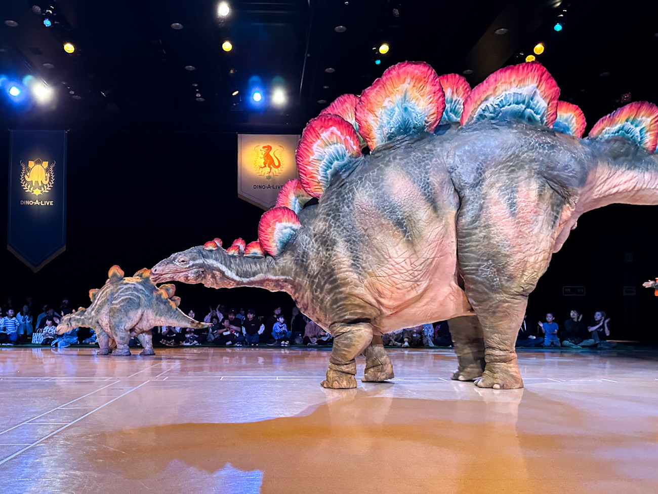 ヒカリエホール「DINO-A-LIVE DINO SAFARI 2025」