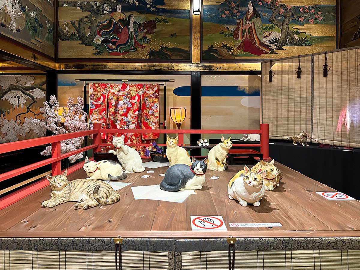 ホテル雅叙園東京 東京都指定有形文化財「百段階段」「時を旅する福ねこ at 百段階段 ~平安、江戸、大正、昭和、そして現代へ~」