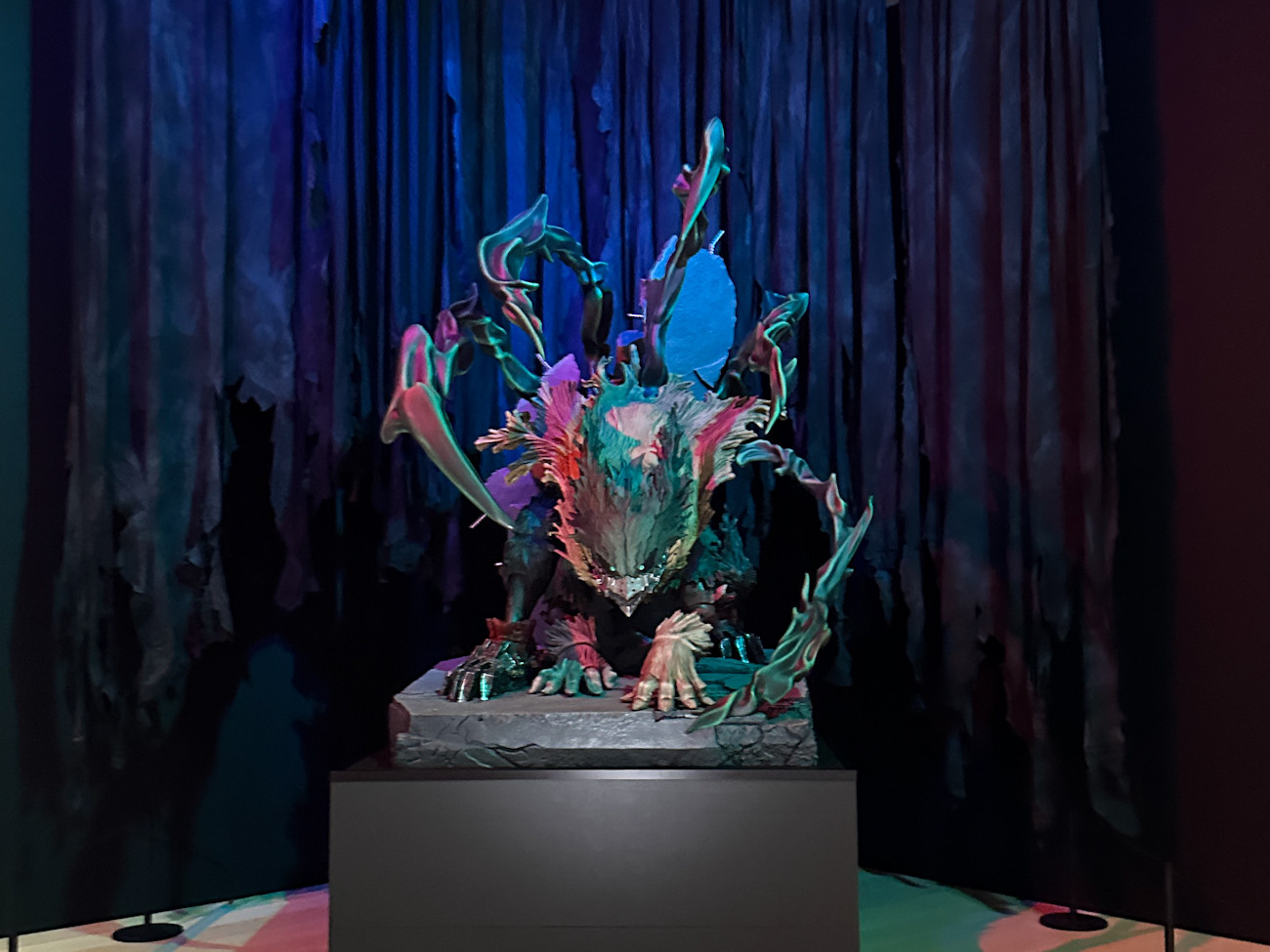 CREATIVE MUSEUM TOKYO「堀越耕平『僕のヒーローアカデミア』原画展」会場