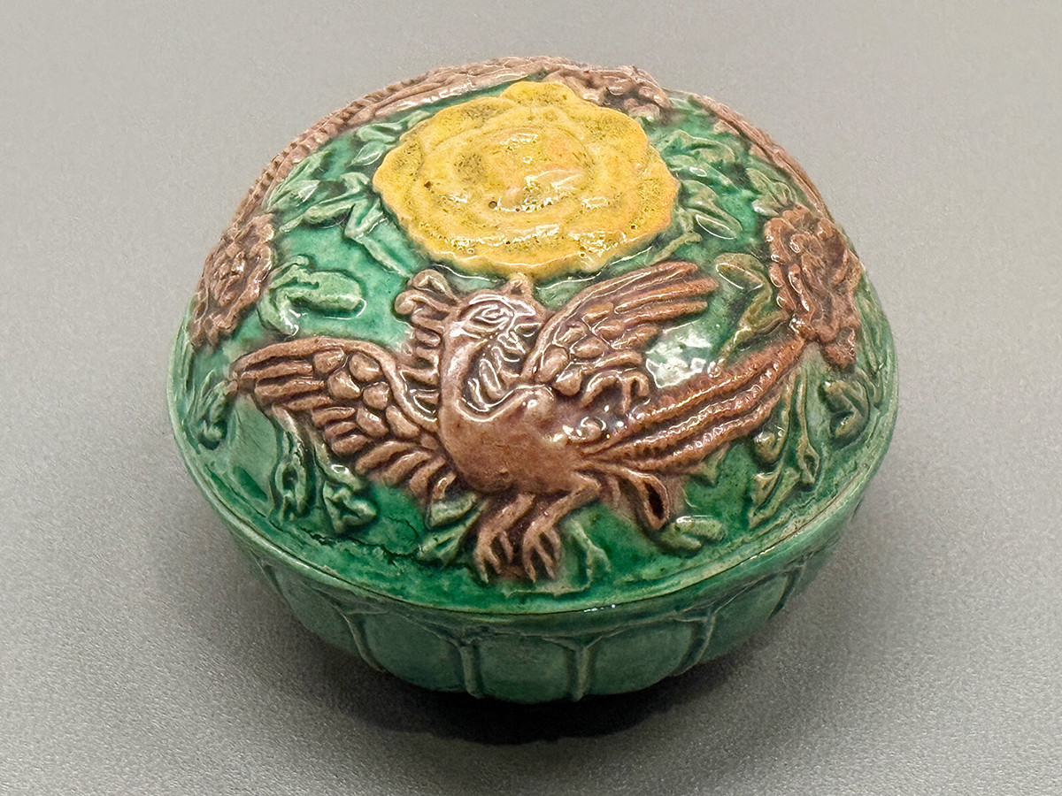 咲き誇る花、舞い飛ぶ鳥 ― 「美術のあそびとこころ―花と鳥