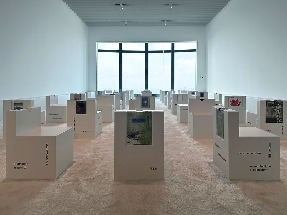 森美術館「藤本壮介の建築:原初・未来・森」会場より「3 あわいの図書館」