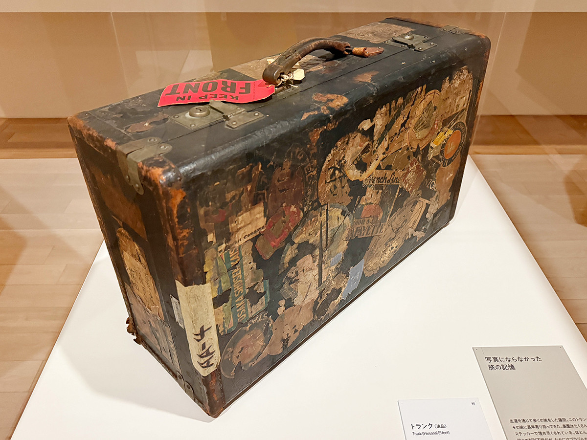 東京ステーションギャラリー「藤田嗣治 絵画と写真」会場より トランク(遺品)目黒区美術館