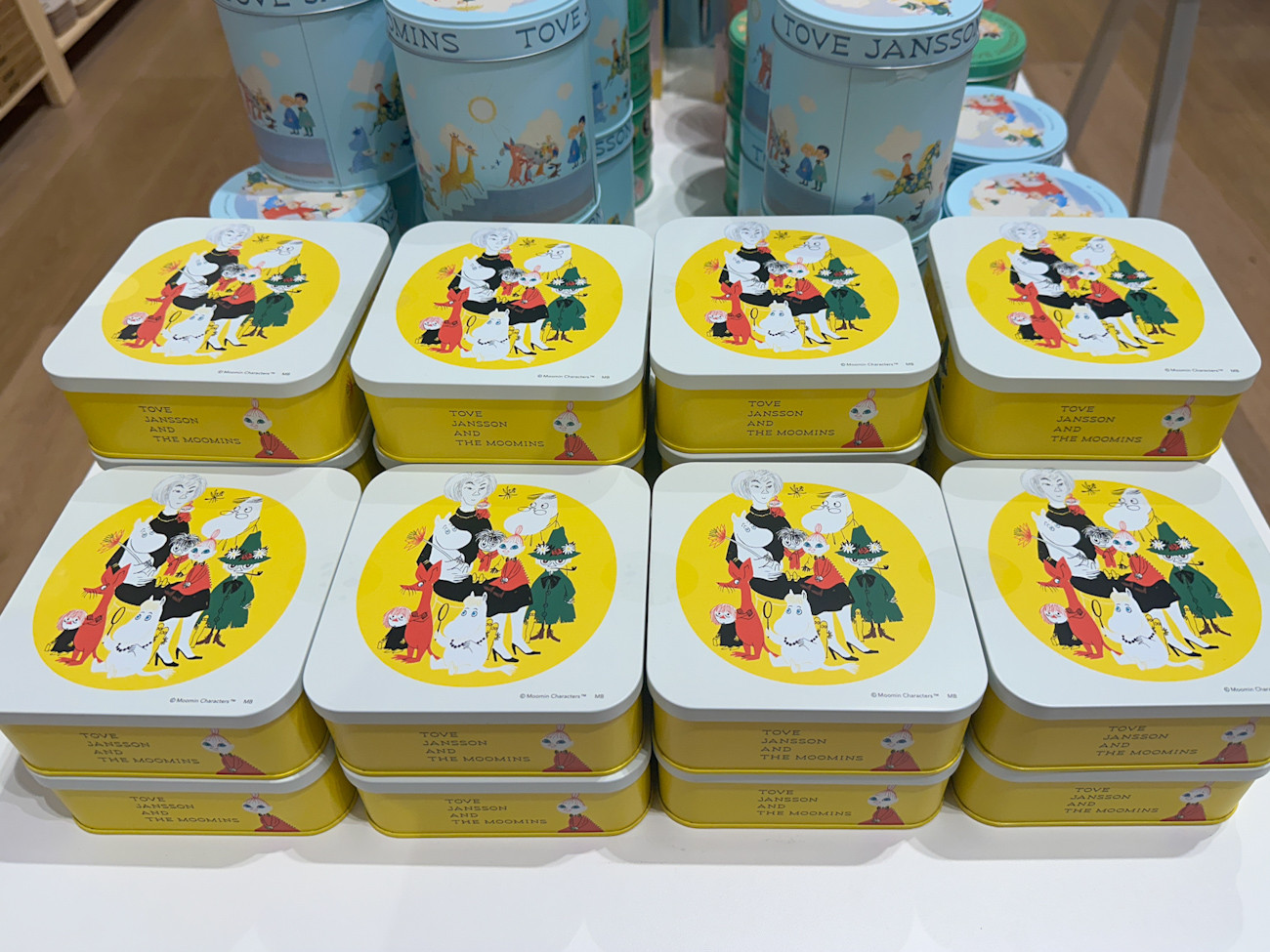 アーモンドクッキー缶