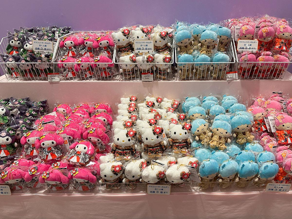 キティも中村安子も、華やかなる大奥の記憶を手元に ― 特別展「江戸☆大奥」（グッズ）