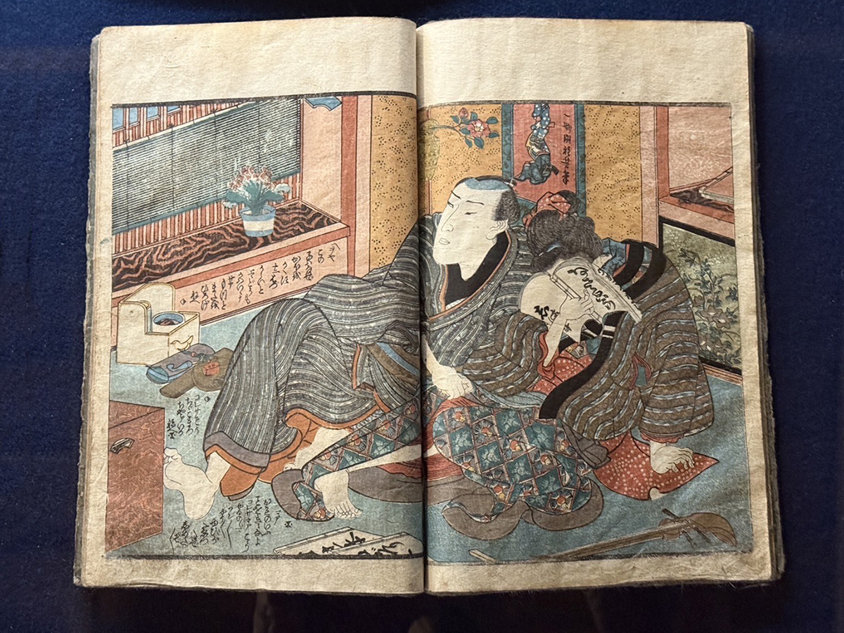新宿歌舞伎町能舞台「新宿歌舞伎町春画展ー文化でつむぐ『わ』のひととき」会場
