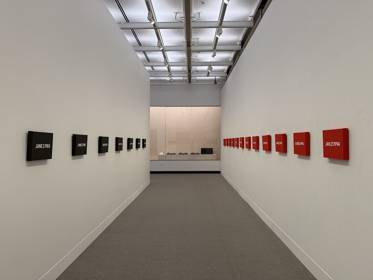 千葉市美術館「未来／追想　千葉市美術館と現代美術」会場