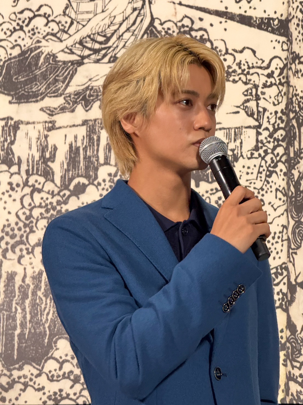 CREATIVE MUSEUM TOKYO 「HOKUSAI－ぜんぶ、北斎のしわざでした。展」会場よりKing ＆ Princeの髙橋海人さん