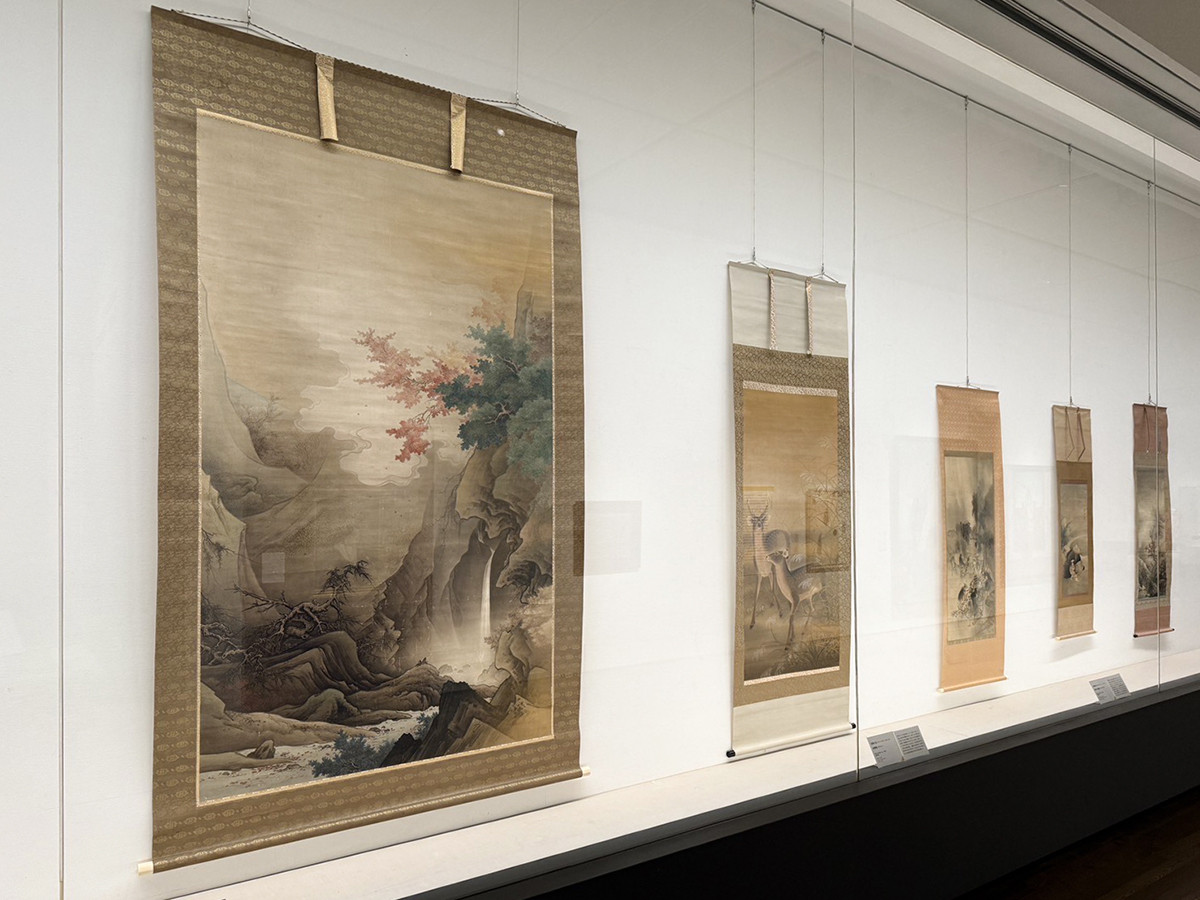 東京藝術大学大学美術館「藝大コレクション展2025 名品リミックス！」会場