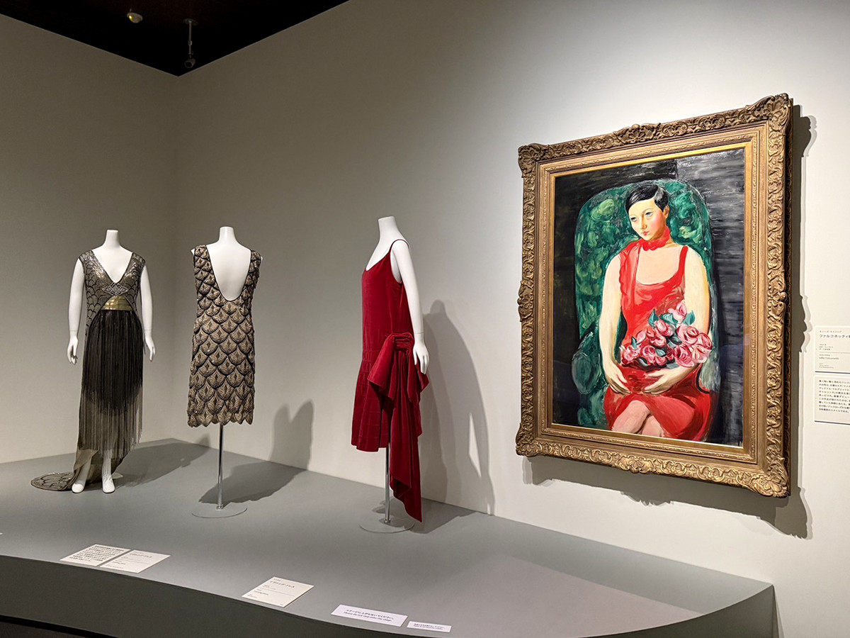 三菱一号館美術館「アール・デコとモード 京都服飾文化研究財団(KCI)コレクションを中心に」会場