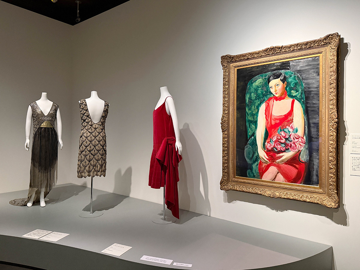 三菱一号館美術館「アール・デコとモード」会場より　プロローグ「アール・デコ ― 現代モードの萌芽」