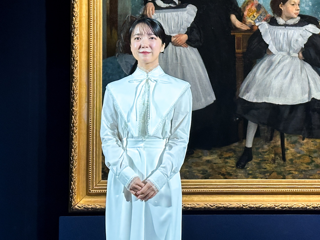 国立西洋美術館「オルセー美術館所蔵 印象派―室内をめぐる物語」会場より 上白石萌音さん