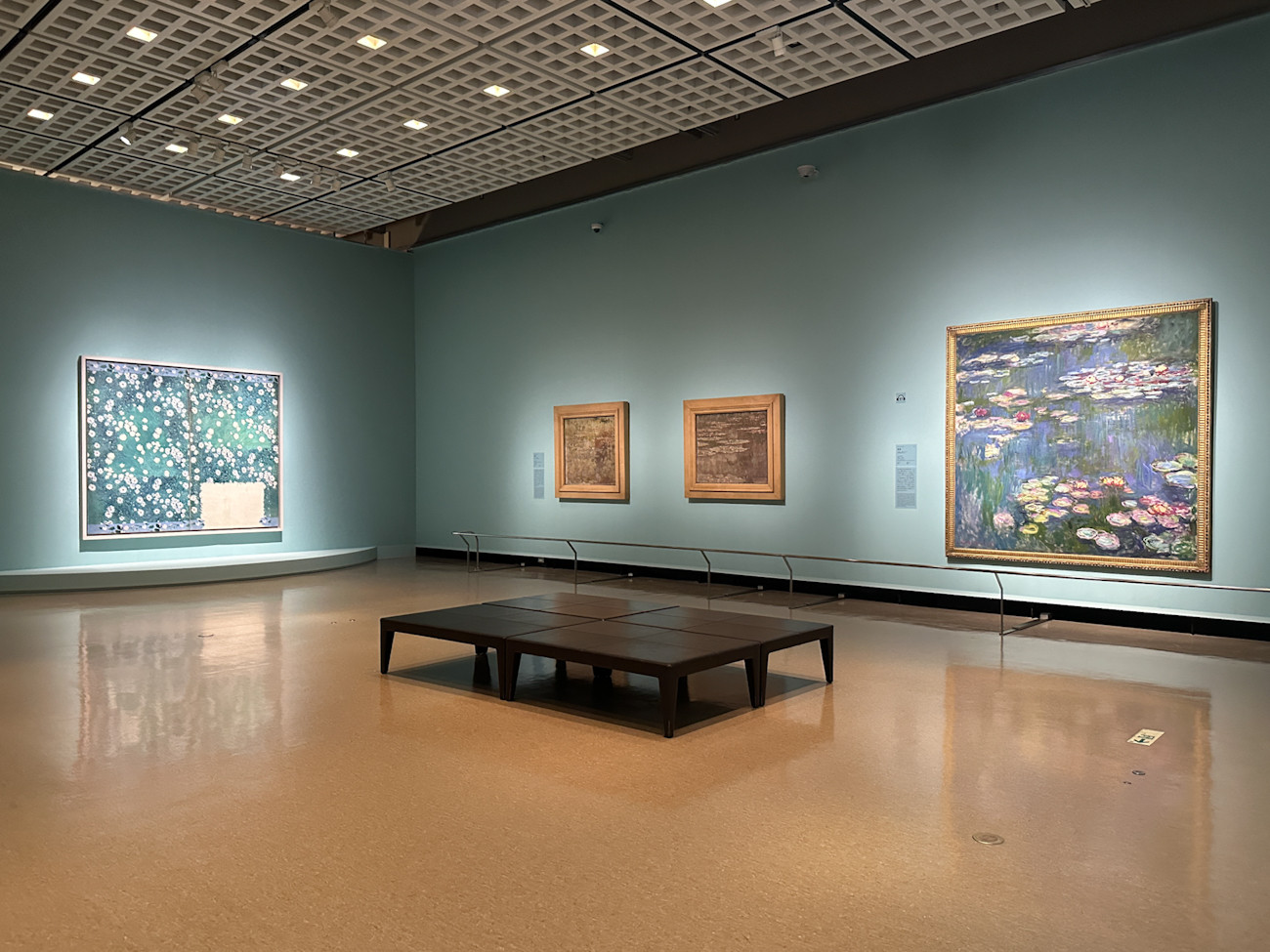 国立西洋美術館「オルセー美術館所蔵　印象派―室内をめぐる物語」会場