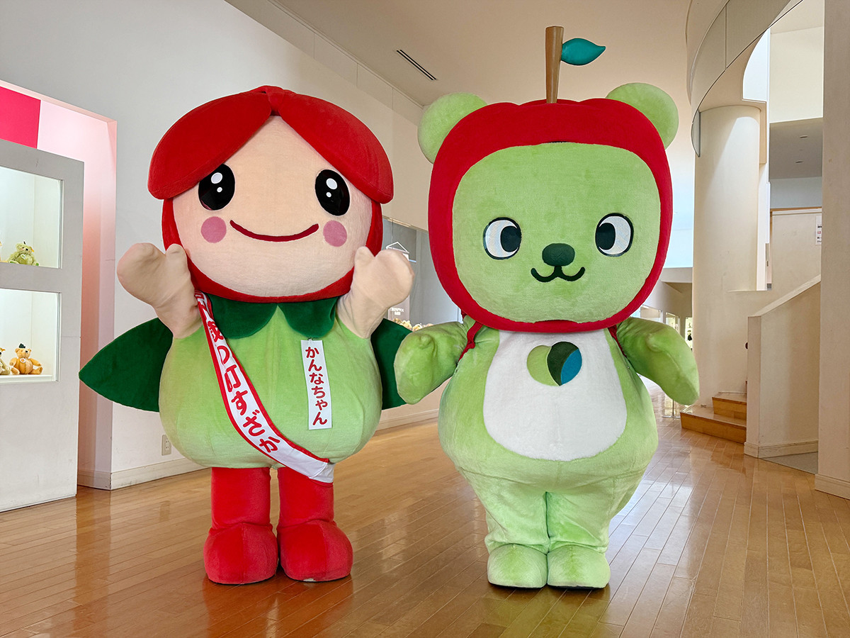 小池千枝コレクション 世界の民俗人形博物館「しあわせのぬいぐるみパーク展」会場より　アルクマとかんなちゃんも登場