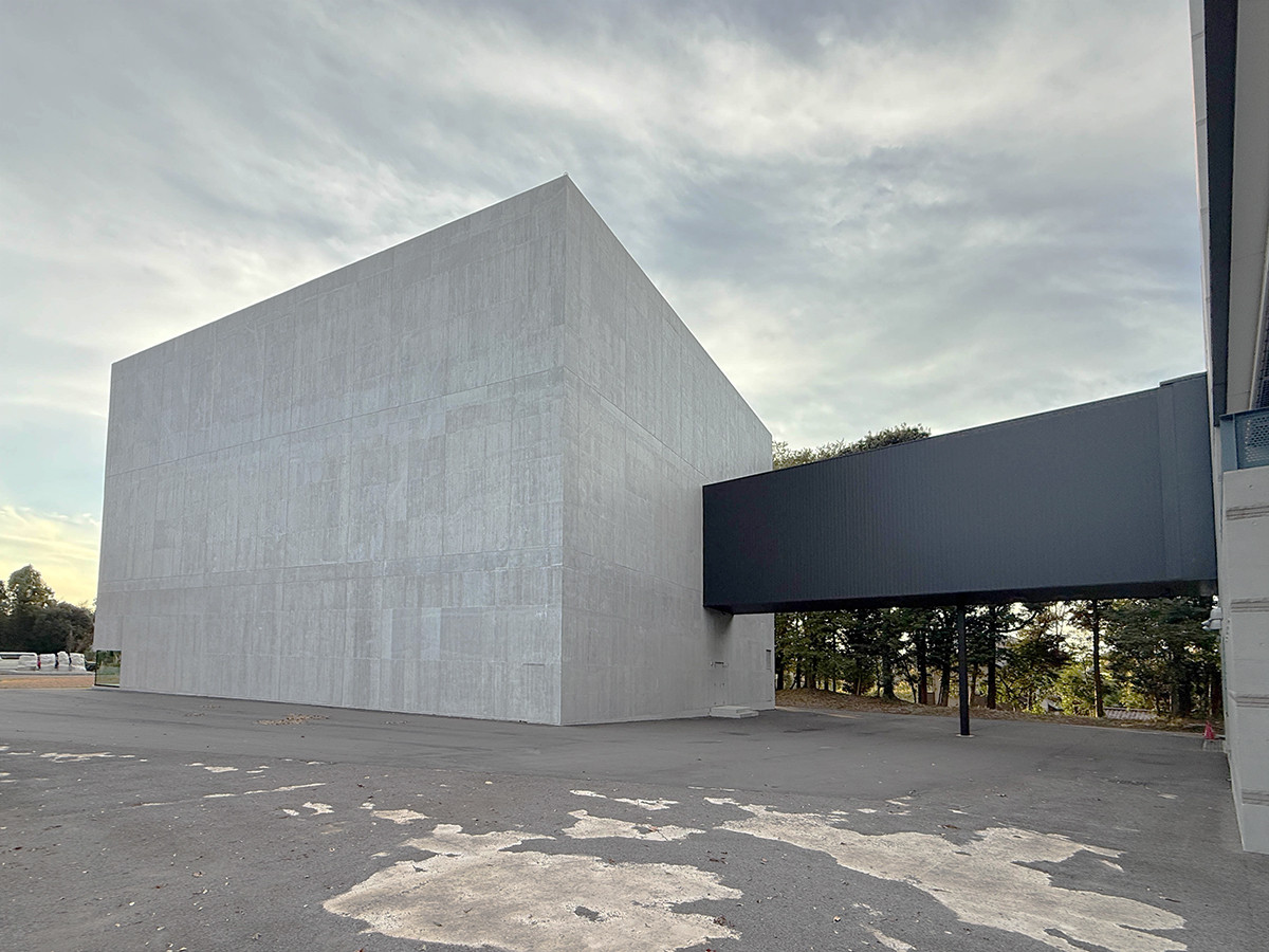 美術館取手館とは2階で繋がっている取手収蔵棟