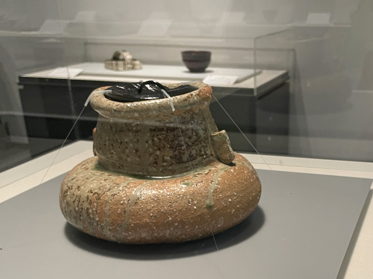 石水博物館「特別展NIGO®と半泥子」会場