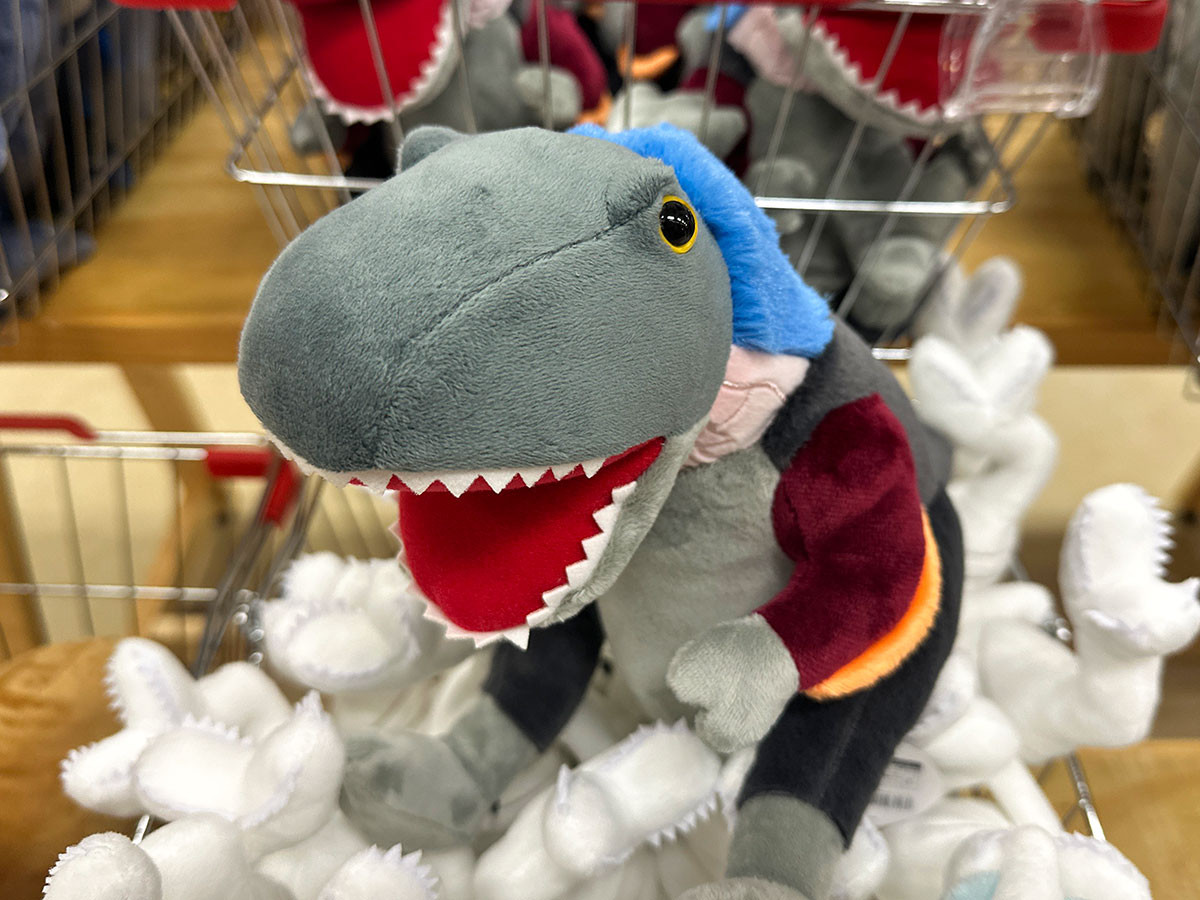 ティラノサウルスぬいぐるみ