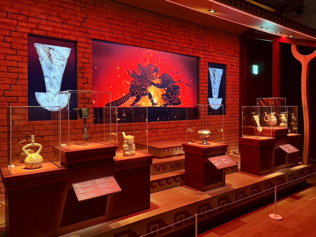 王族の黄金装飾品などが来日 ─ 六本木で「マチュピチュ展