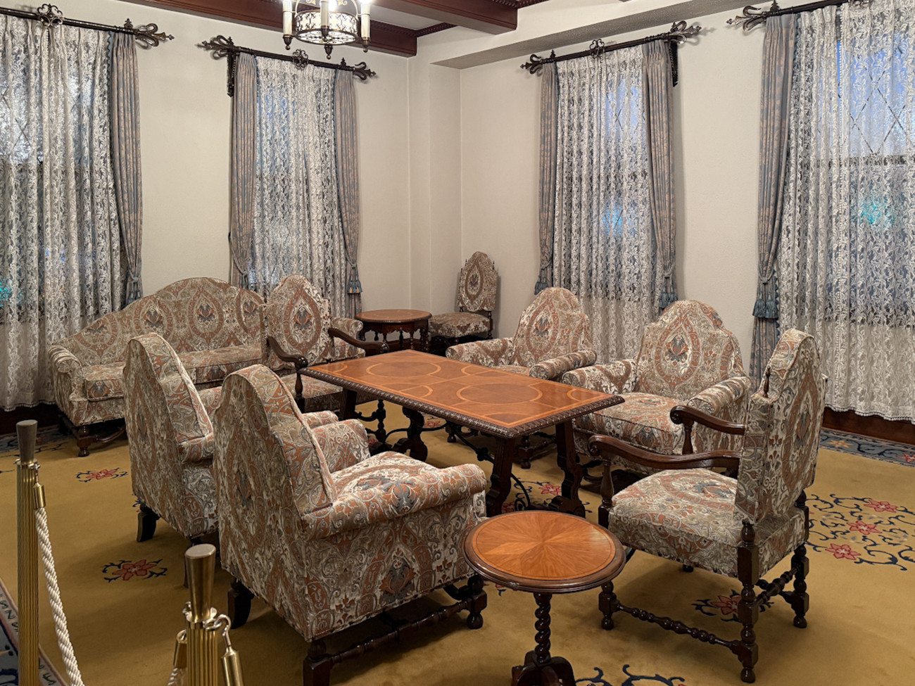 明治生命館 南西隅応接室