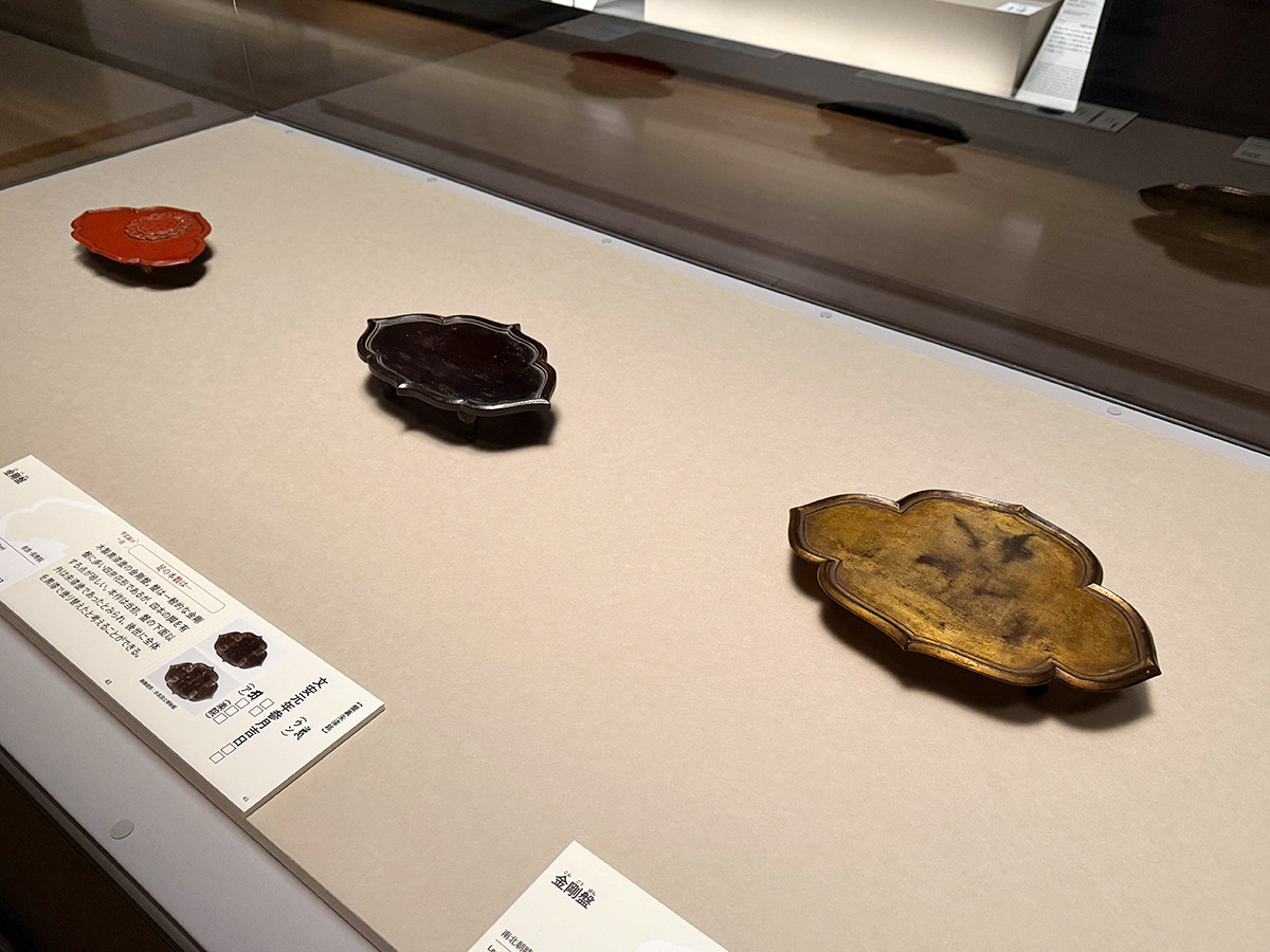 第2章「根来とその周辺」　サントリー美術館「NEGORO　根來 ー 赤と黒のうるし」