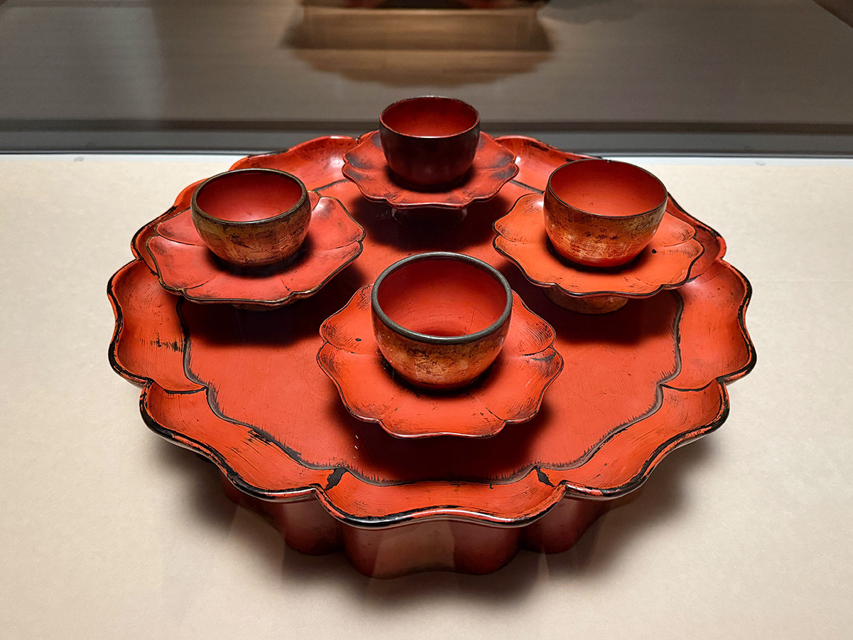 赤と黒の美 ― サントリー美術館「NEGORO　根来」（レポート）