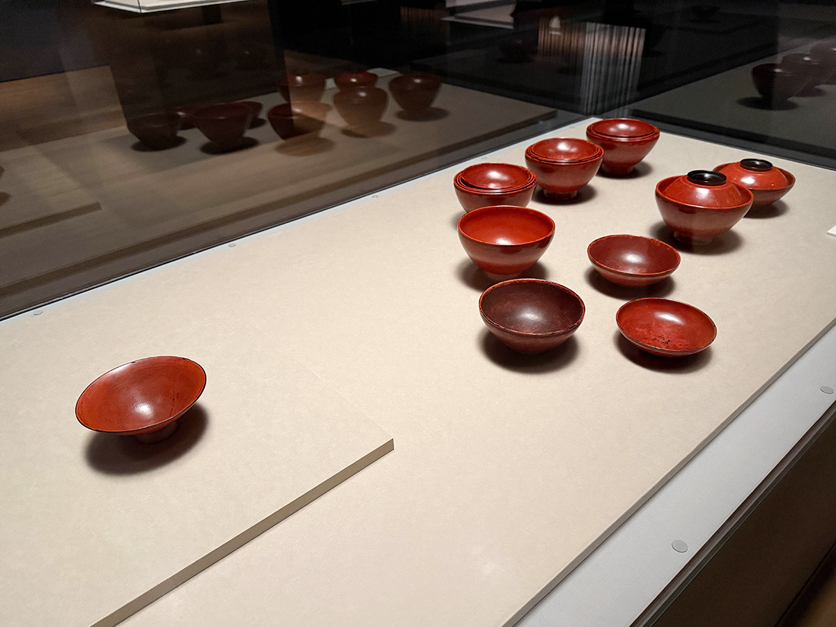 赤と黒の美 ― サントリー美術館「NEGORO 根来」（レポート