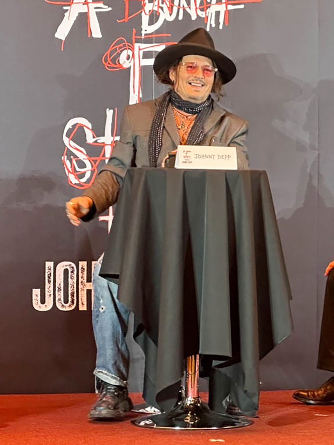 ジョニー・デップ「A Bunch of Stuff - Tokyo」