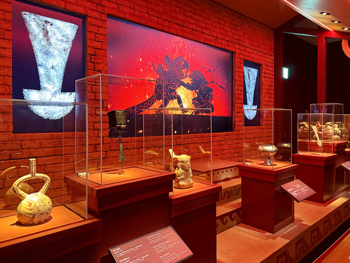 黄金と神話が語るアンデスの世界 ─ 「CREVIA マチュピチュ展」（レポート）