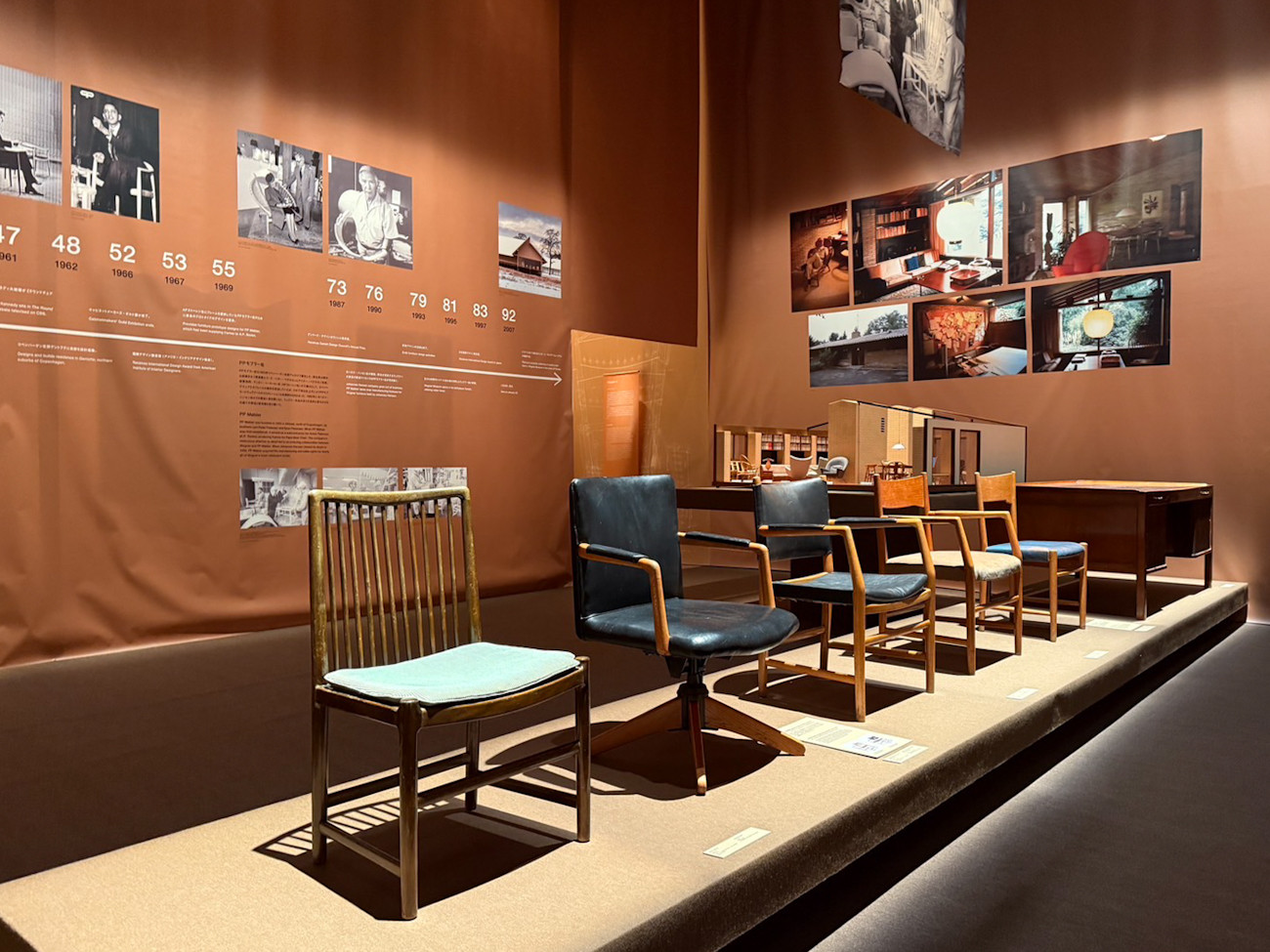 ヒカリエホール「織田コレクション ハンス・ウェグナー展 至高のクラフツマンシップ」会場