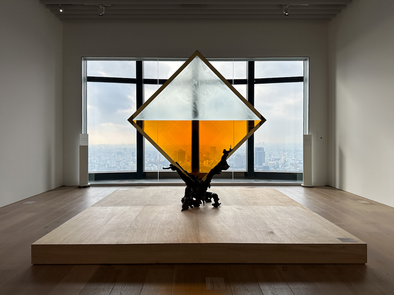 森美術館で3年に一度の定点観測展 ─ 「六本木クロッシング2025展