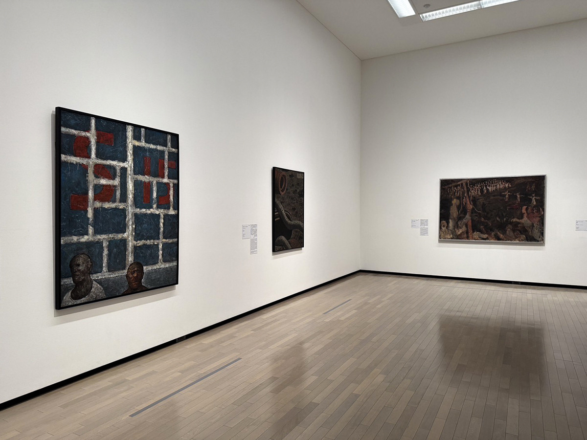 横浜美術館「いつもとなりにいるから 日本と韓国、アートの80年」会場