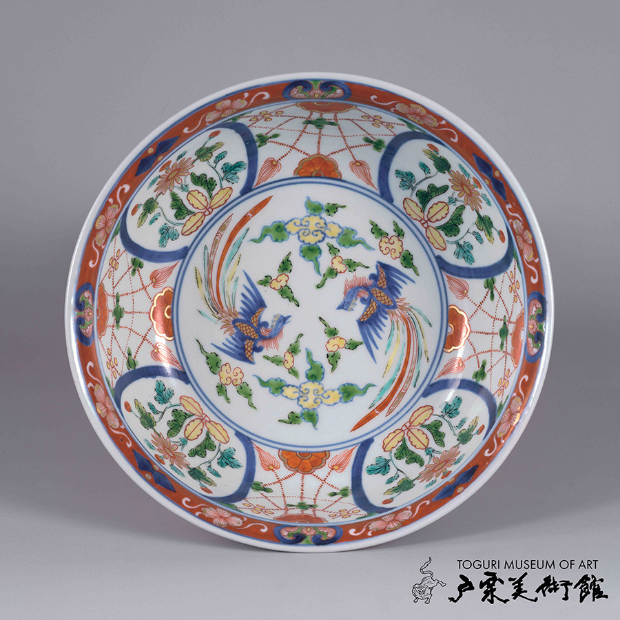 《色絵 鳳凰文 鉢》伊万里　江戸時代（17世紀末～18世紀初）　口径19.7㎝　戸栗美術館収蔵