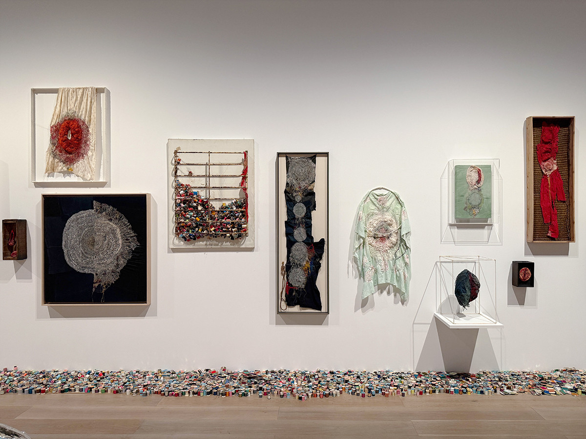 沖潤子　展示風景：「六本木クロッシング 2025 展：時間は過ぎ去る わたしたちは永遠」森美術館（東京）2025-2026年