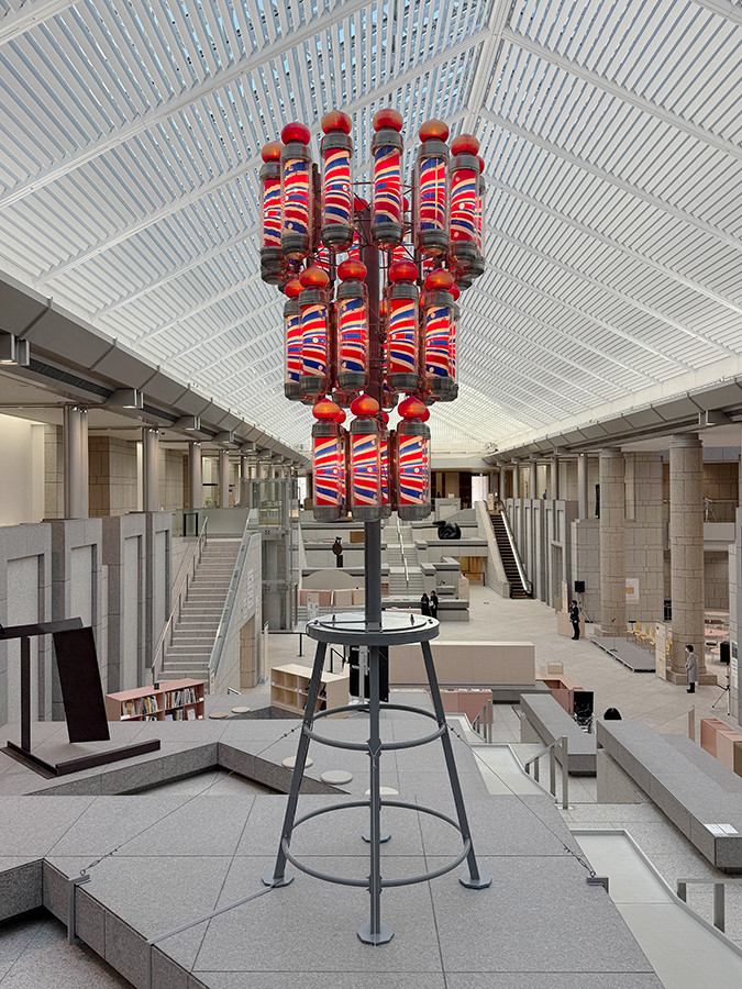 横浜美術館「いつもとなりにいるから　日本と韓国、アートの80年」会場より