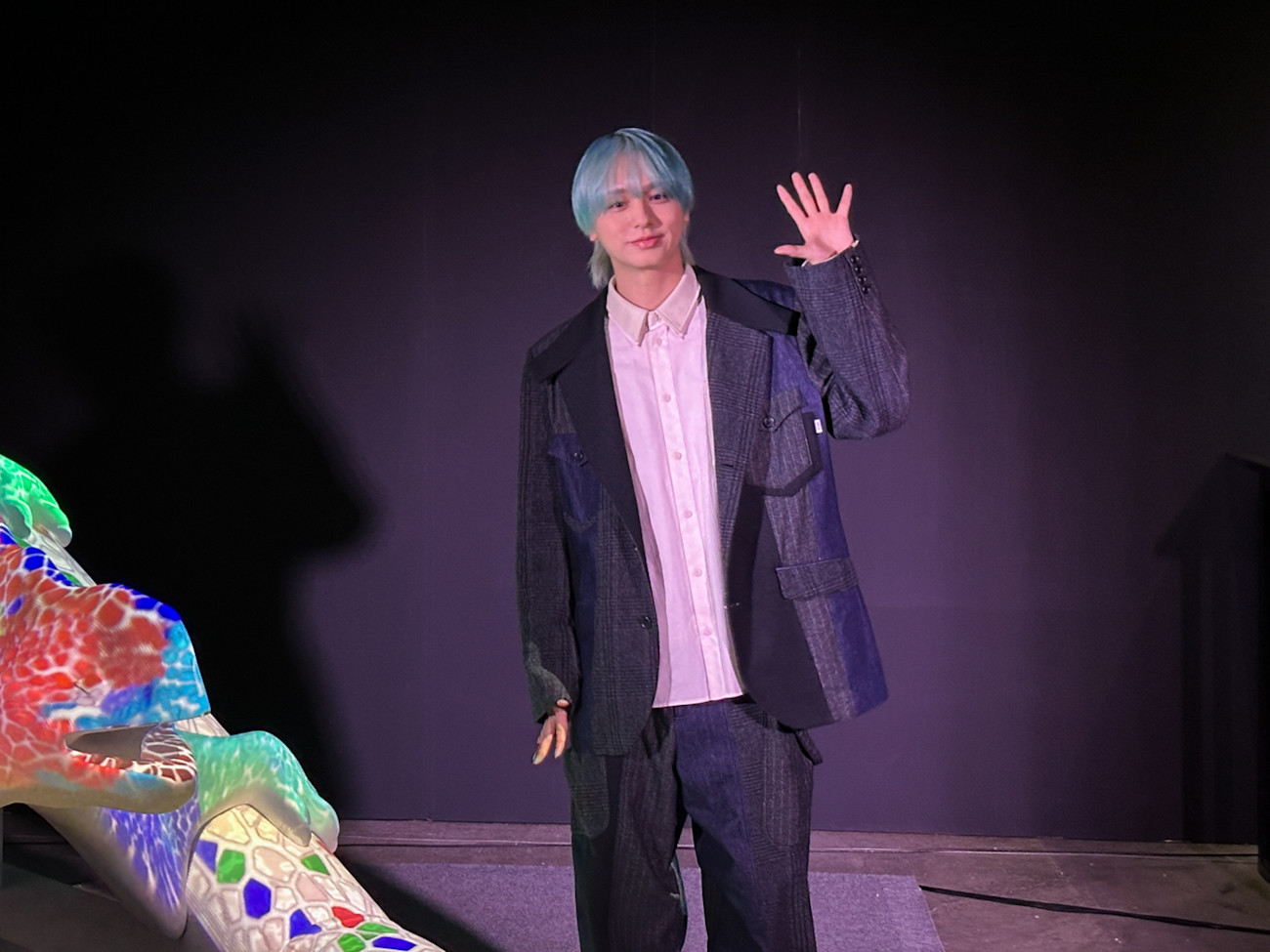 寺田倉庫 G1ビル「ガウディ没後100年公式事業  NAKED meets ガウディ展」 よりHey!Say!JUMPの伊野尾 慧さん