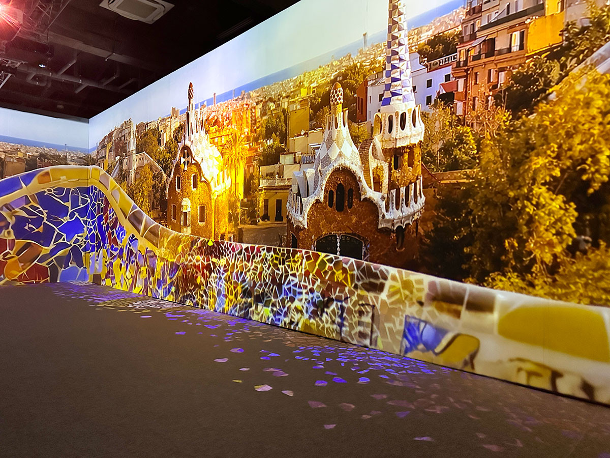 『ガウディ没後100年公式事業 NAKED meets ガウディ展』