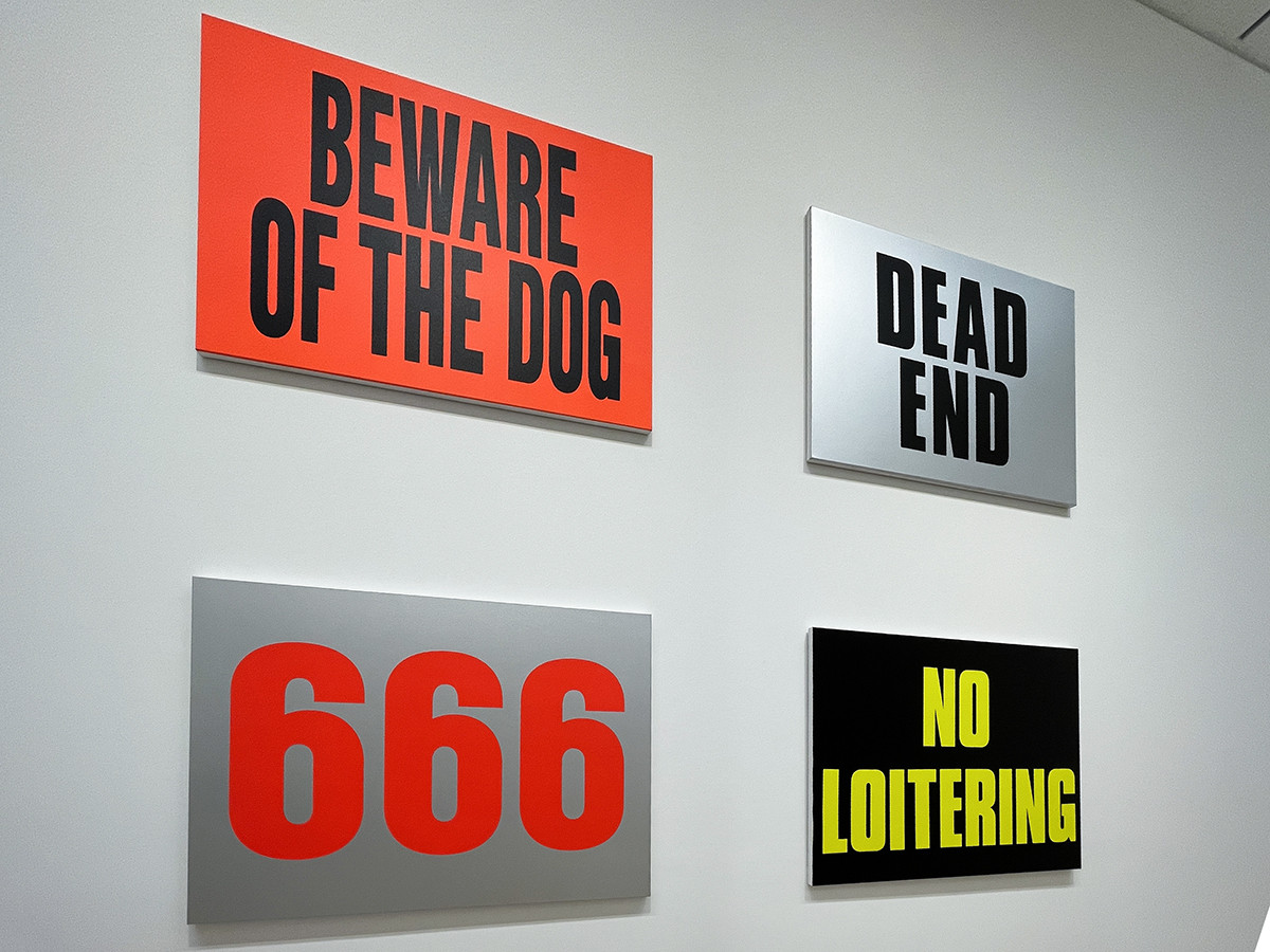 大阪中之島美術館「サラ・モリス　取引権限」会場