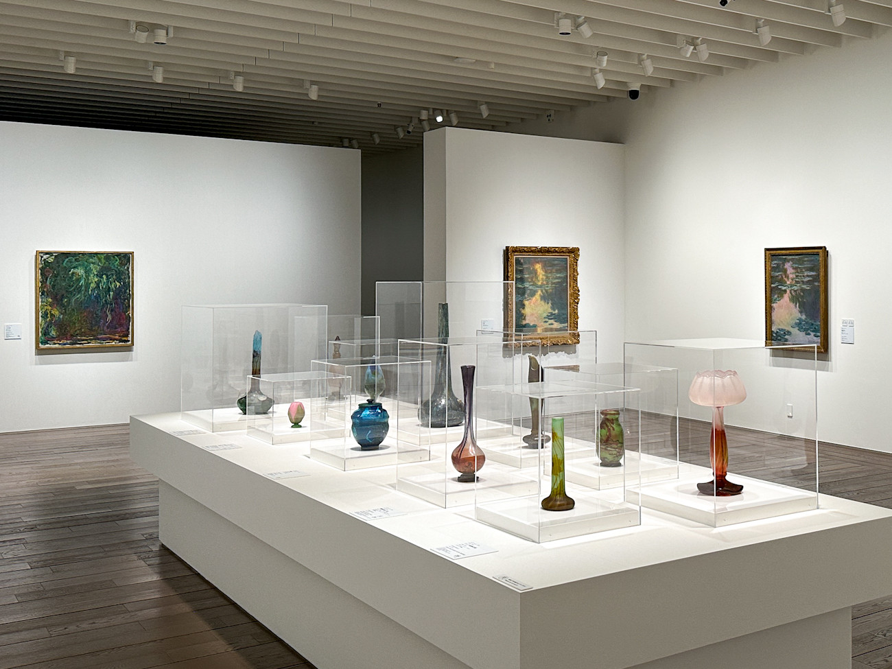 アーティゾン美術館「モネ没後100年　クロード・モネ －風景への問いかけ」会場