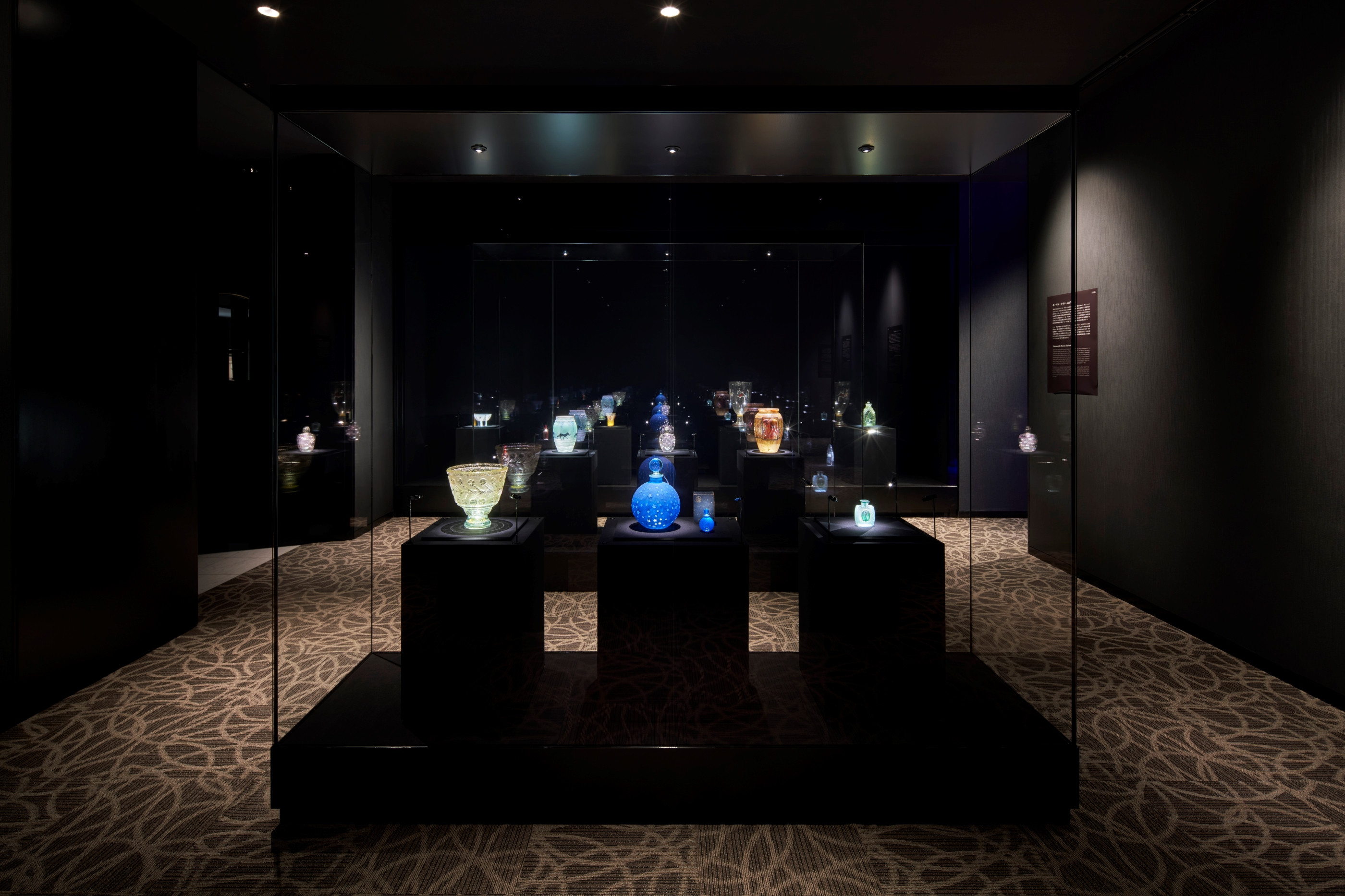 「アール・デコ100周年展」