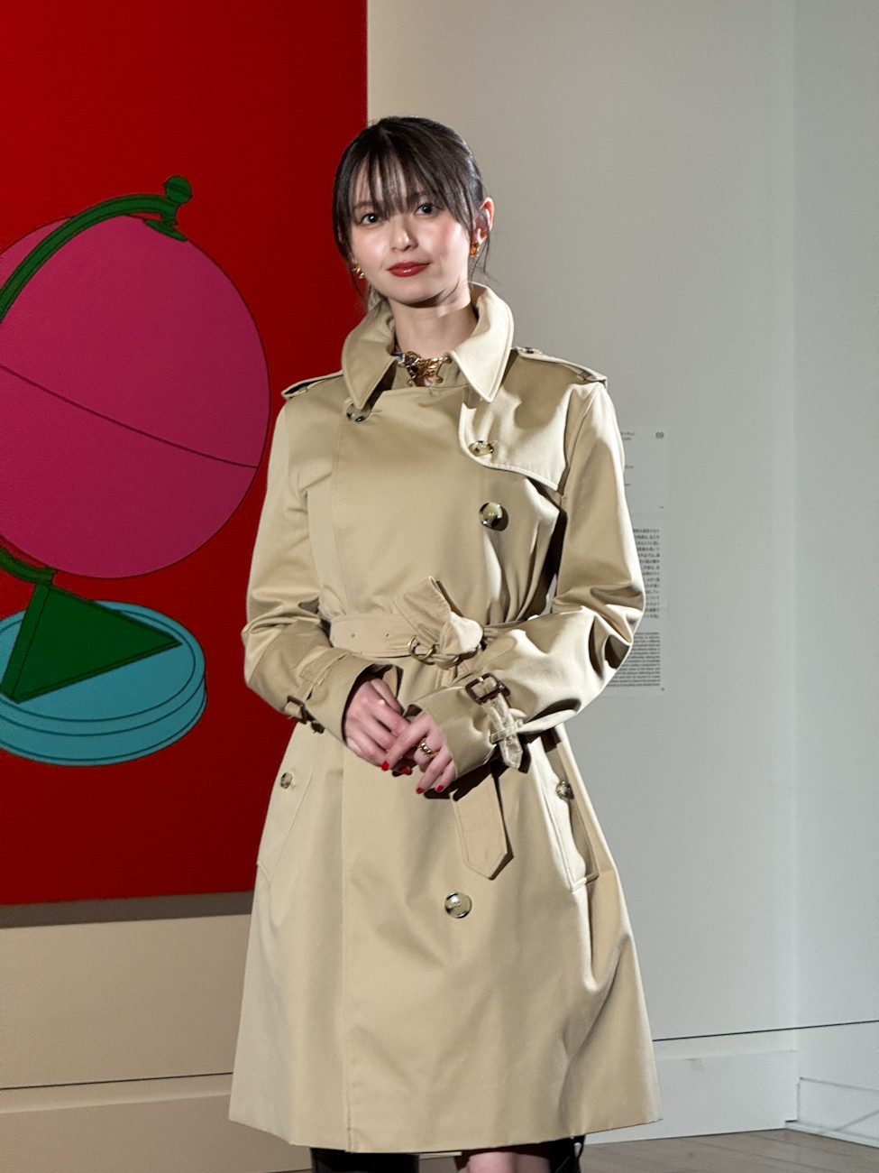 国立新美術館「テート美術館 ― YBA & BEYOND 世界を変えた90s英国アート」会場より齋藤飛鳥さん