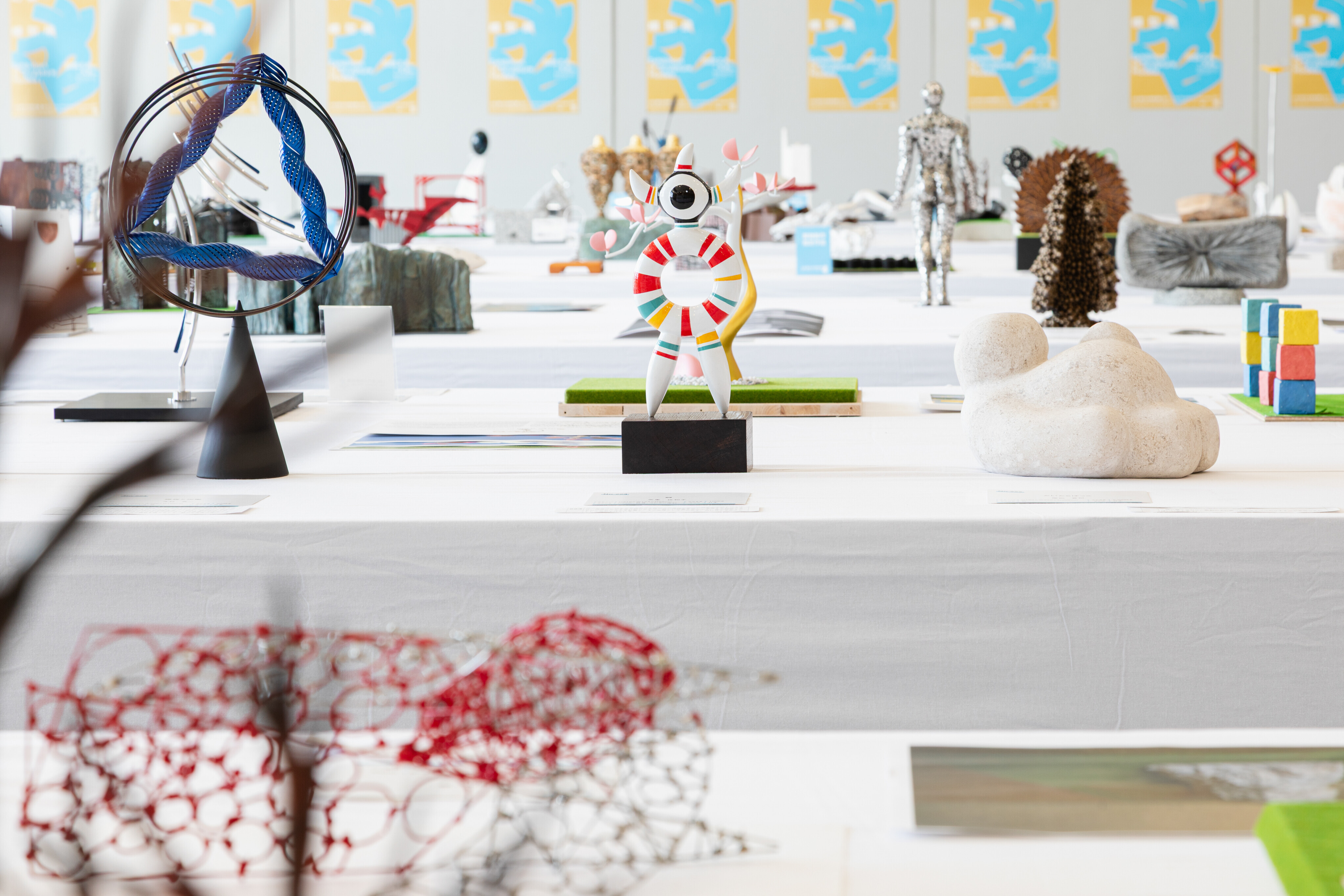 「UBE現代日本彫刻展2027 応募模型展」会場