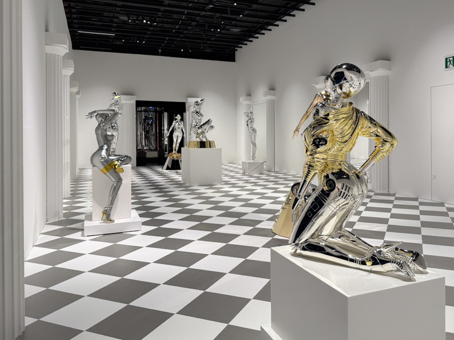 CREATIVE MUSEUM TOKYO 「SORAYAMA 光・透明・反射 －TOKYO－」会場