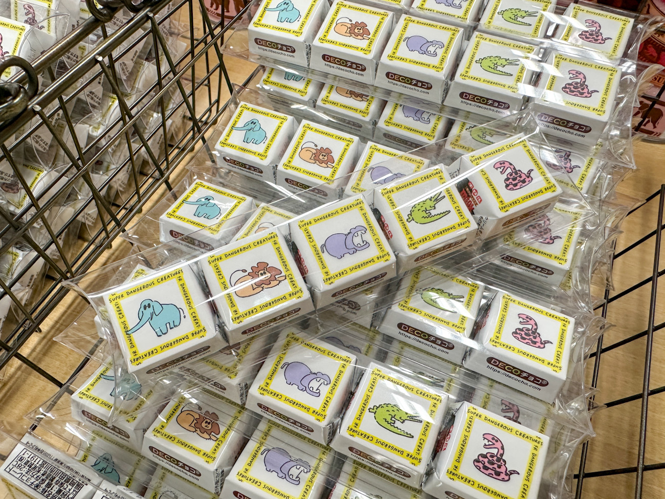 特別展「超危険生物展　科学で挑む生き物の本気」チロルチョコ