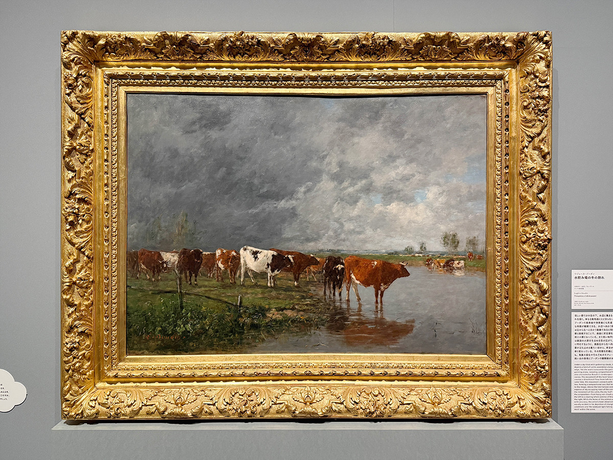 SOMPO美術館「ウジェーヌ・ブーダン展―瞬間の美学、光の探求」会場より　ウジェーヌ・ブーダン《水飲み場の牛の群れ》1880年　ランス美術館