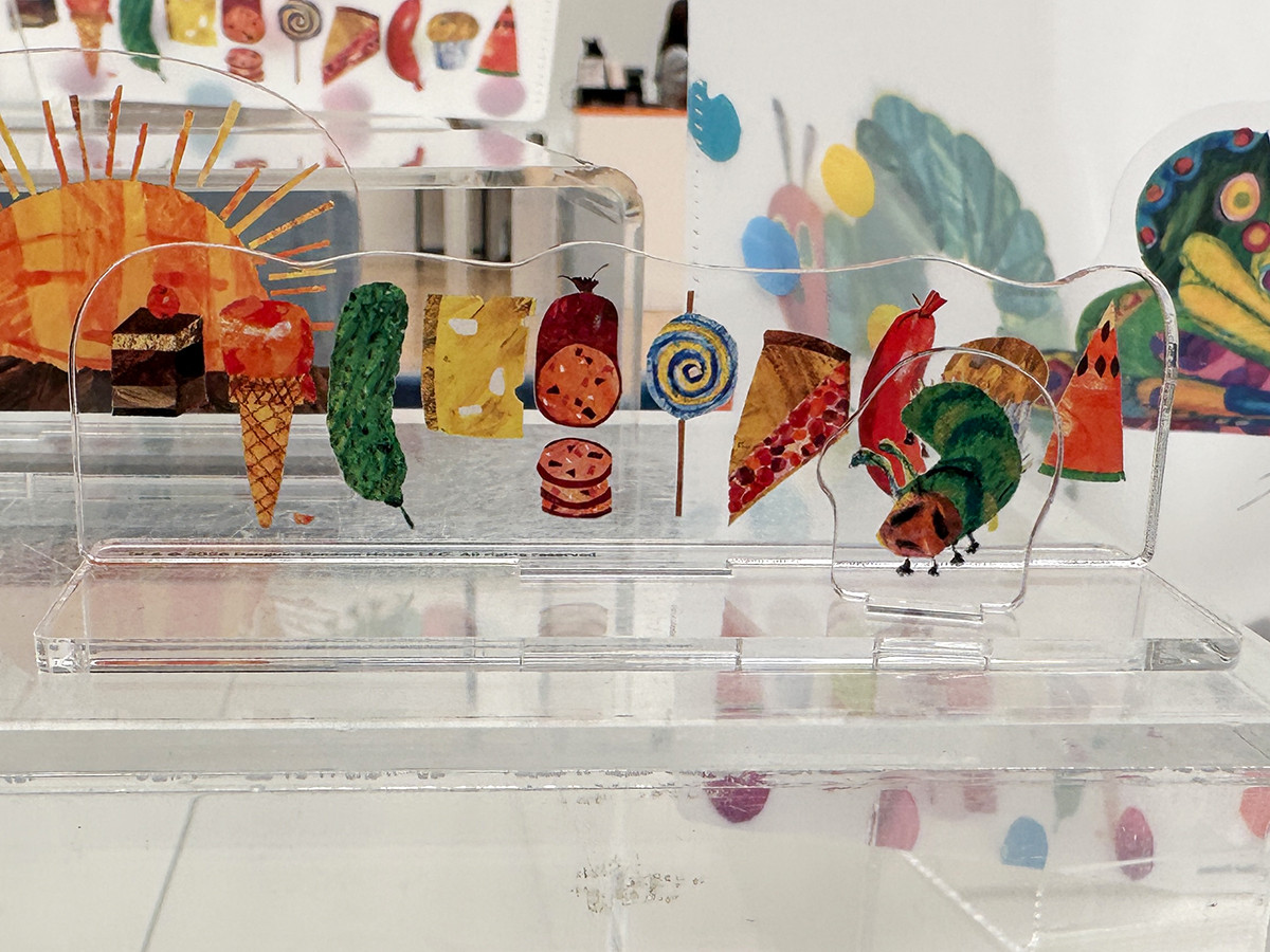 アクリルスタンド どようびのあおむし