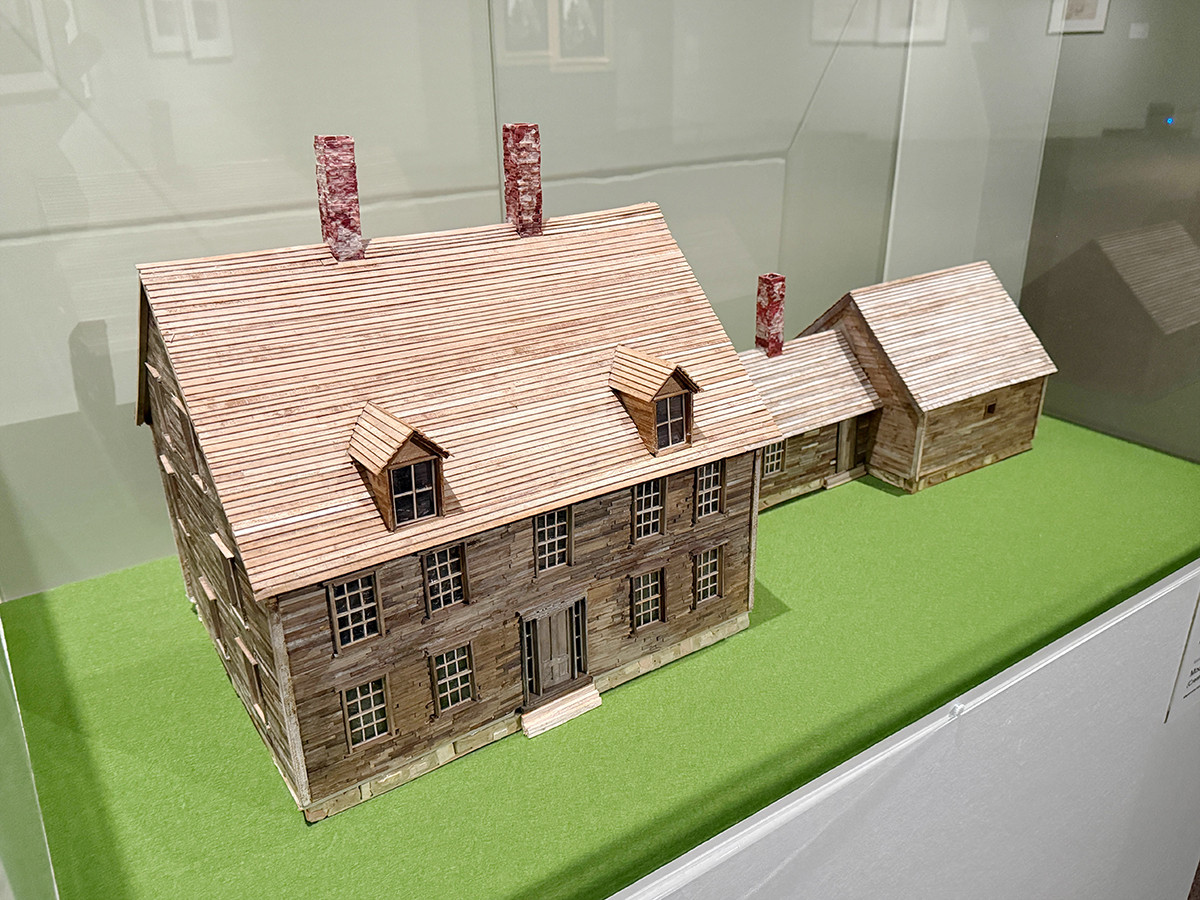 東京都美術館「アンドリュー・ワイエス展」会場より　（参考出品）《オルソン家の模型》制作：直枝康介氏　丸沼芸術の森